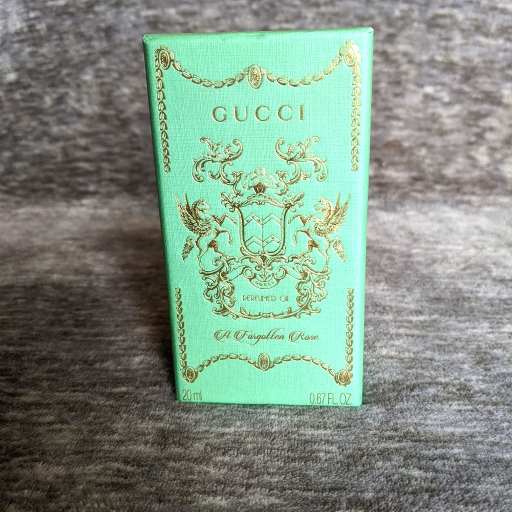 Gucci A Forgotten Rose Perfumed Oil The Alchemist's Garden